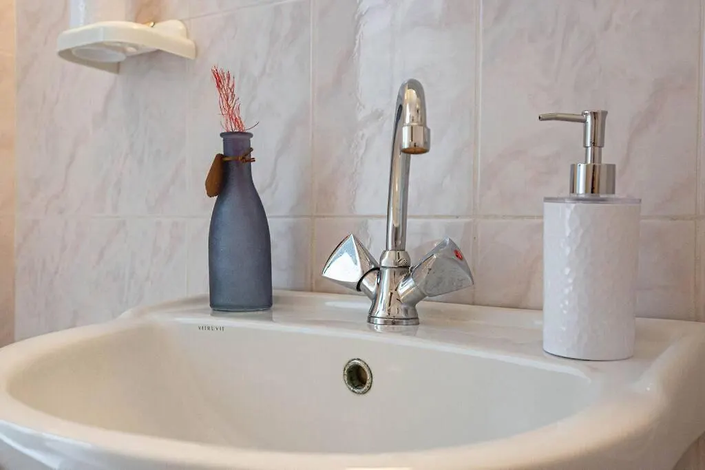 Blue Maraci 3- Cozy Beach Apt Himara 0*,  Albania